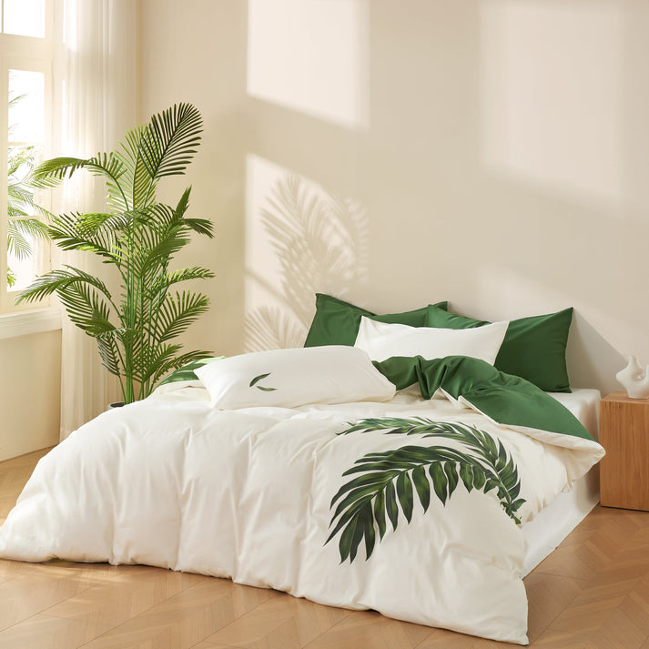 1. Signature 100% Long-Staple Cotton Duvet Set – White &amp; Palm Leaf Green
